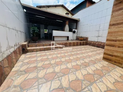 Casa com 3 Quartos à venda, 180m² no São João Batista (Venda Nova), Belo Horizonte