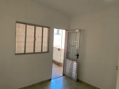 Casa com 4 Quartos para alugar, 200m² no Jardim das Flores, Osasco