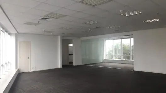 Sala Comercial para alugar, 133m² no Cidade Monções, São Paulo
