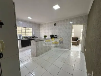 Casa com 3 Quartos à venda, 102m² no Jardim Maracanã, Uberaba