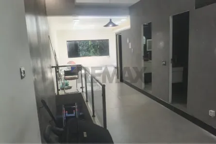 Sala Comercial para alugar, 90m² no Moinho Velho, São Paulo