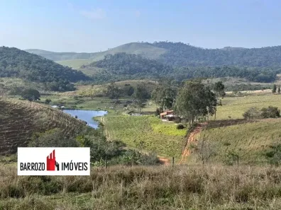 Fazenda/Sítio com 2 Quartos à venda, 820000m² no Zona Rural, Rio Bonito
