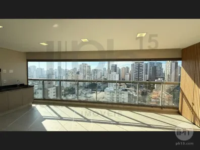 Apartamento com 3 Quartos para alugar, 142m² no Jardim das Acácias, São Paulo