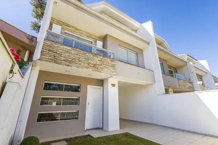 Sobrado com 3 Quartos à venda, 161m² no Santa Felicidade, Curitiba
