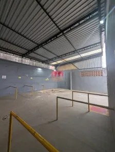 Galpão/Depósito/Armazém para alugar, 350m² no Taquara, Rio de Janeiro