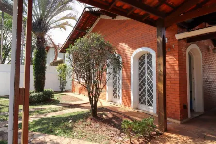 Imóvel Comercial com 4 Quartos para venda ou aluguel, 200m² no Nova Campinas, Campinas