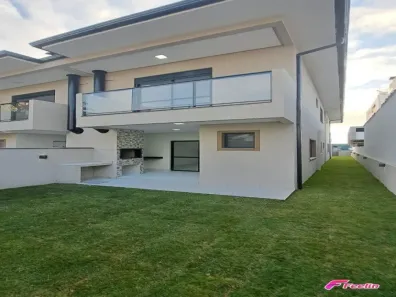 Casa com 3 Quartos à venda, 179m² no Canasvieiras, Florianópolis