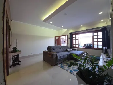 Sobrado com 3 Quartos à venda, 220m² no Vila São Francisco, Hortolândia