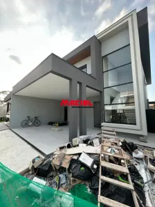 Sobrado com 4 Quartos à venda, 240m² no Urbanova VII, São José dos Campos