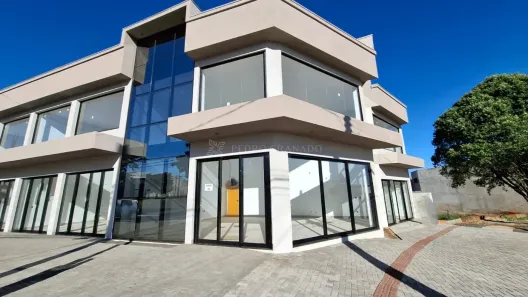 Prédio Comercial para alugar, 124m² no Jardim Diamante, Maringá