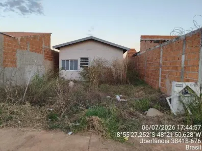 Casa com 2 Quartos à venda, 200m² no Mansour III, Uberlândia