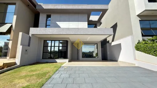 Sobrado com 3 Quartos à venda, 182m² no Cancelli, Cascavel