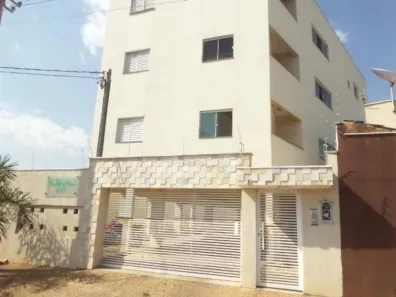 Apartamento com 2 Quartos para alugar, 50m² no Jardim Patrícia, Uberlândia