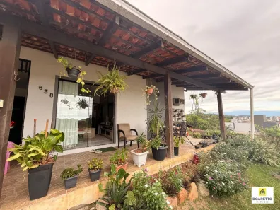 Casa com 2 Quartos à venda, 108m² no Costa e Silva, Joinville