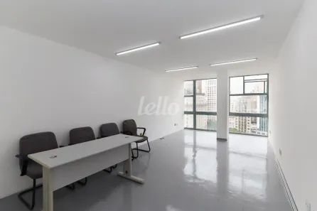 Sala Comercial para alugar, 35m² no República, São Paulo