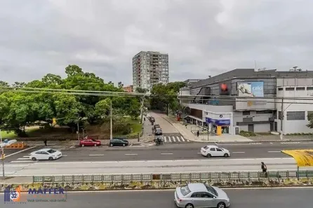 Sala Comercial com 2 Quartos à venda, 68m² no Azenha, Porto Alegre