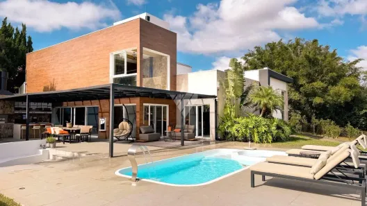 Casa de Condomínio com 4 Quartos à venda, 342m² no , Gravataí