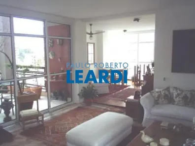 Apartamento com 3 Quartos para venda ou aluguel, 300m² no Real Parque, São Paulo