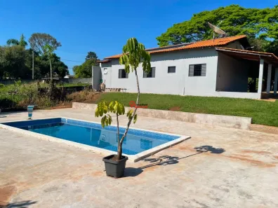 Fazenda/Sítio com 3 Quartos à venda, 166m² no Parque Residencial Tancredi, Americana