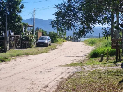 Lote/Terreno à venda, 615m² no Ibiraquera, Imbituba