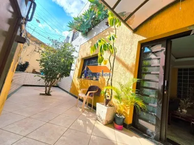 Casa com 4 Quartos à venda, 300m² no Cachoeirinha, Belo Horizonte