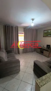 Sobrado com 3 Quartos à venda, 242m² no Vila Nova Bonsucesso, Guarulhos