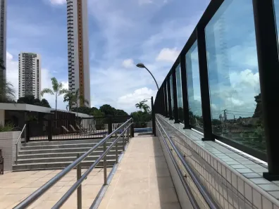 Apartamento com 4 Quartos para alugar, 207m² no Casa Forte, Recife