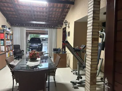 Casa com 3 Quartos à venda, 300m² no Edson Queiroz, Fortaleza