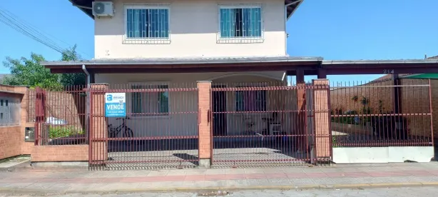 Casa com 9 Quartos à venda, 360m² no Praia João Rosa, Biguaçu