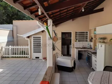 Casa com 3 Quartos à venda, 143m² no Vila Betânia, São José dos Campos