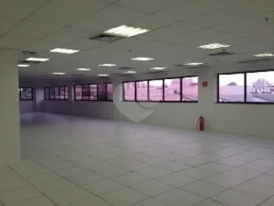 Prédio Comercial à venda, 940m² no Parque Industrial Tomas Edson, São Paulo