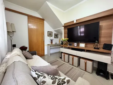 Casa com 2 Quartos à venda, 69m² no Areia Branca, Santos