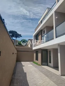 Sobrado com 3 Quartos à venda, 166m² no Xaxim, Curitiba