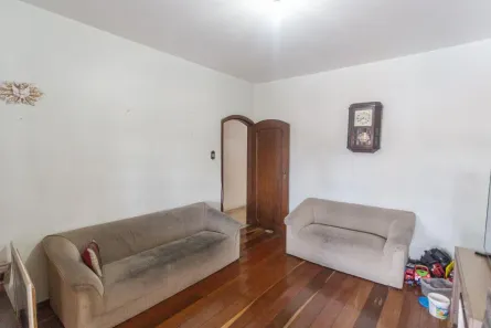 Casa com 3 Quartos à venda, 400m² no Cachoeirinha, Belo Horizonte