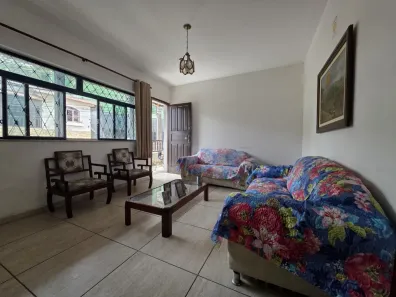 Casa com 4 Quartos à venda, 223m² no Bom Pastor, Juiz de Fora