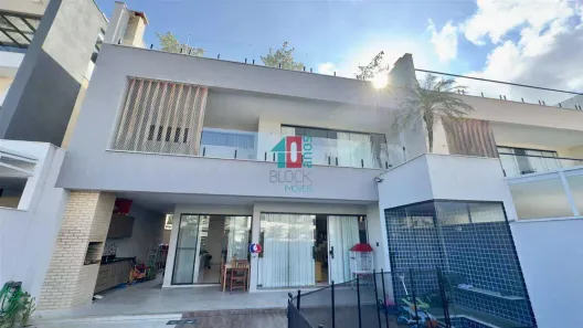 Casa de Condomínio com 4 Quartos à venda, 392m² no Recreio dos Bandeirantes, Rio de Janeiro