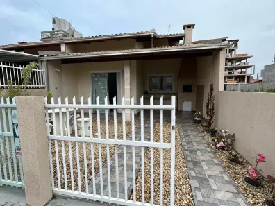 Casa com 2 Quartos à venda, 72m² no Itacolomi, Balneário Piçarras
