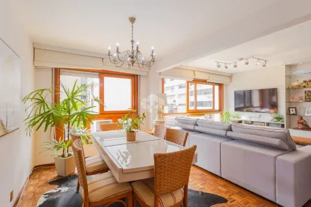 Apartamento com 3 Quartos à venda, 114m² no Moinhos de Vento, Porto Alegre