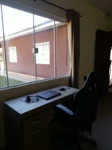 Casa com 2 Quartos para alugar, 50m² no Maracanã, Colombo