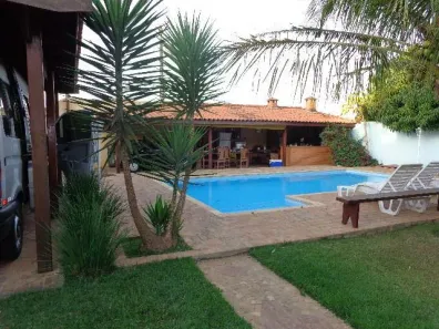 Fazenda/Sítio com 3 Quartos à venda, 211m² no Residencial Praia dos Namorados, Americana