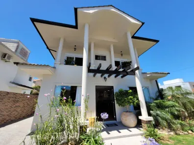 Casa com 3 Quartos à venda, 200m² no Campeche, Florianópolis