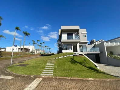 Casa de Condomínio com 3 Quartos à venda, 208m² no Country, Santa Cruz do Sul