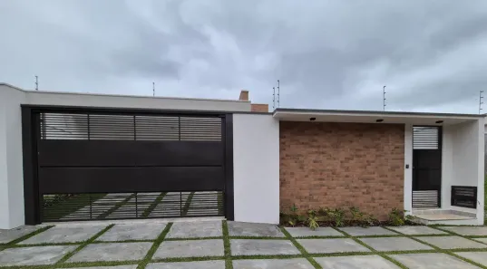 Casa com 3 Quartos à venda, 156m² no Buritis, Pouso Alegre