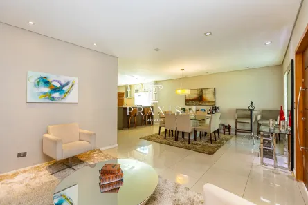 Casa com 6 Quartos à venda, 400m² no Cabral, Curitiba