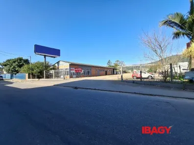 Ponto Comercial para alugar, 307m² no Rio Caveiras, Biguaçu