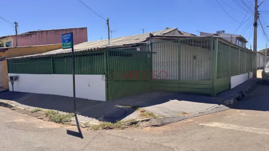 Casa com 4 Quartos à venda, 150m² no Recanto das Emas, Brasília