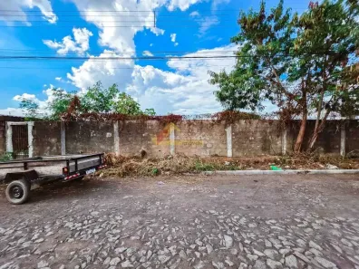 Lote/Terreno à venda, 400m² no Icaraí, Divinópolis