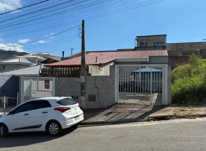 Casa com 2 Quartos à venda, 47m² no Alto Aririú, Palhoça