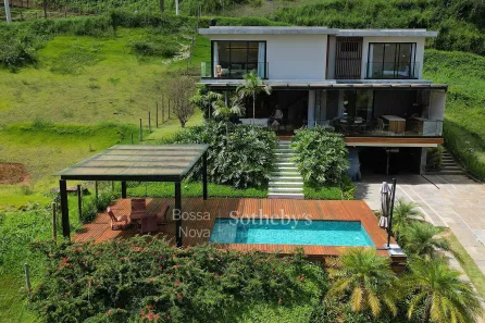 Casa de Condomínio com 5 Quartos à venda, 420m² no Corrêas, Petrópolis