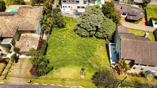 Lote/Terreno à venda, 674m² no Jardim Indaiá, Embu das Artes